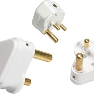 Knightsbridge Plug Britain with Round Pins A White 2