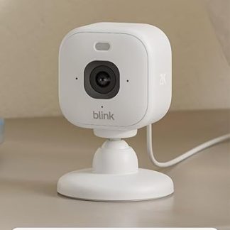 Blink Mini 2K+ (newest gen) | Plug-in Home Security Camera with 2K video resolution | 4x Zoom | colour night vision with built-in spotlight | Works with Alexa | 1 camera – White