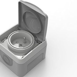 16 Amp Socket + Earth Waterproof