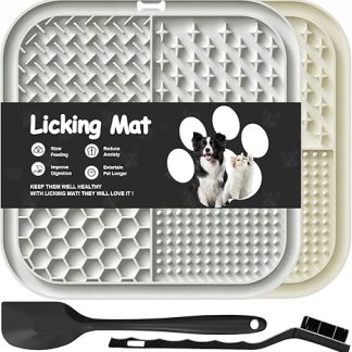 Licking Mat for Dogs and Cats with Suction Cups, Slow Feeding, Licking for Anxiety, Dog Toy, Feeding Mat for Butter, Yogurt, Peanut, Pet Bath Training Mat, 20 x 20 cm