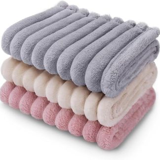 luciphia Washable Dog Blanket, Cat Blanket, Pack of 3, Flannel Blankets for Small, Medium Size, Dogs, Cats, Fluffy, Soft, Warm Fleece Pet Blanket for Travel, Cuddly, Grey, Pink, Beige, 45 x 75 cm